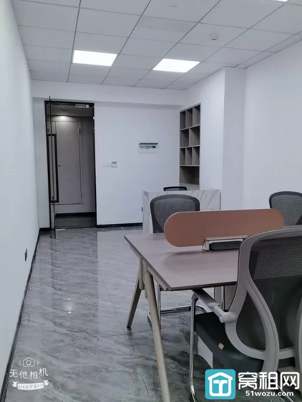 宁波高桥商会B座65平办公室朝东这一间精装修出租