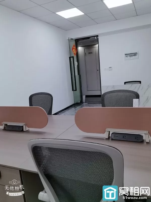 宁波高桥商会B座65平办公室朝东这一间精装修出租