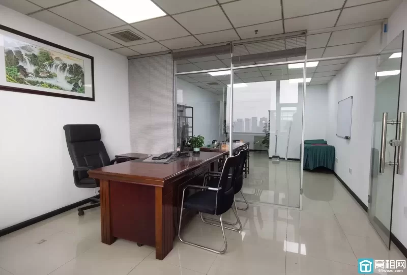 宁波鄞州区麒麟大厦精装65平、带1隔间，特惠2700月