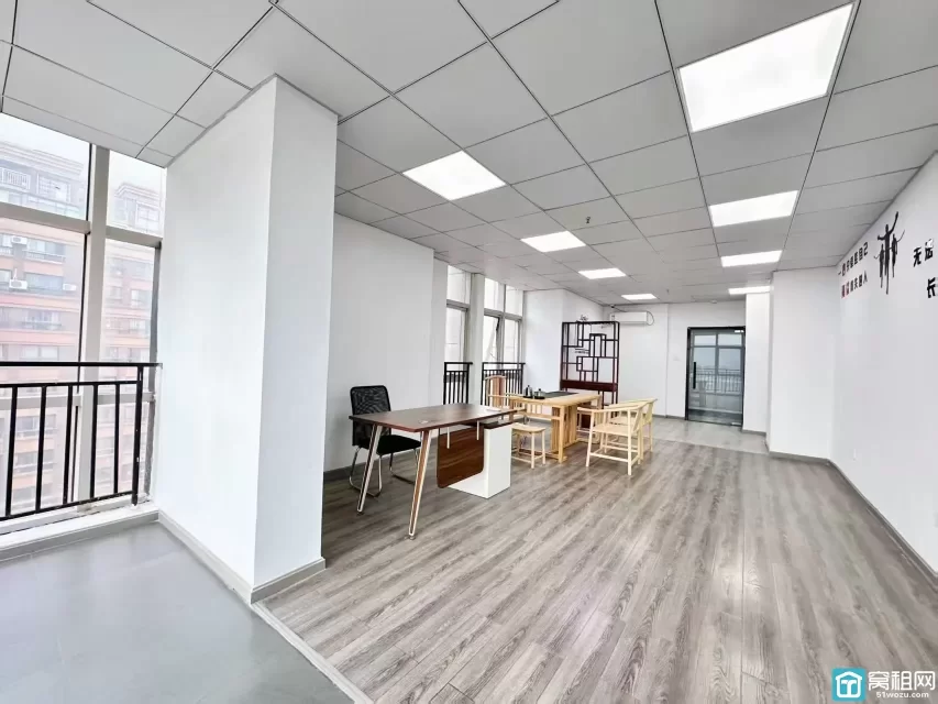 宁波趣家办公楼68平带办公家具，拎包办公独立空调出租