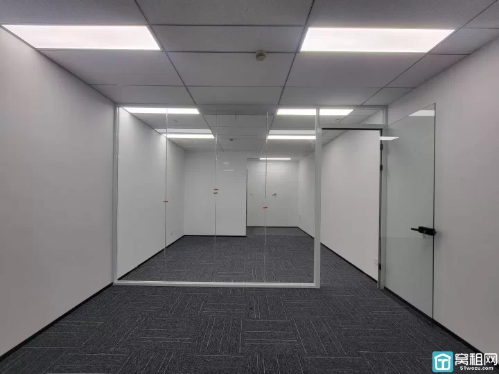 宁波波特曼大厦小户型办公室出租面积60平米月租金3650元