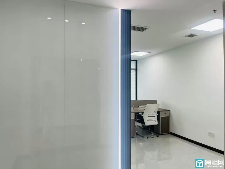 宁波健宸大厦70平朝南带全套家具，白玻形象墙，公区升级，空调全新