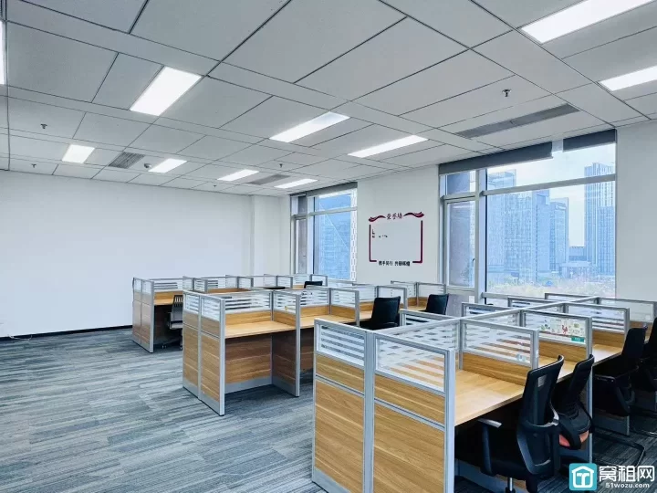 宁波环合中心221平办公室出租 4隔间
