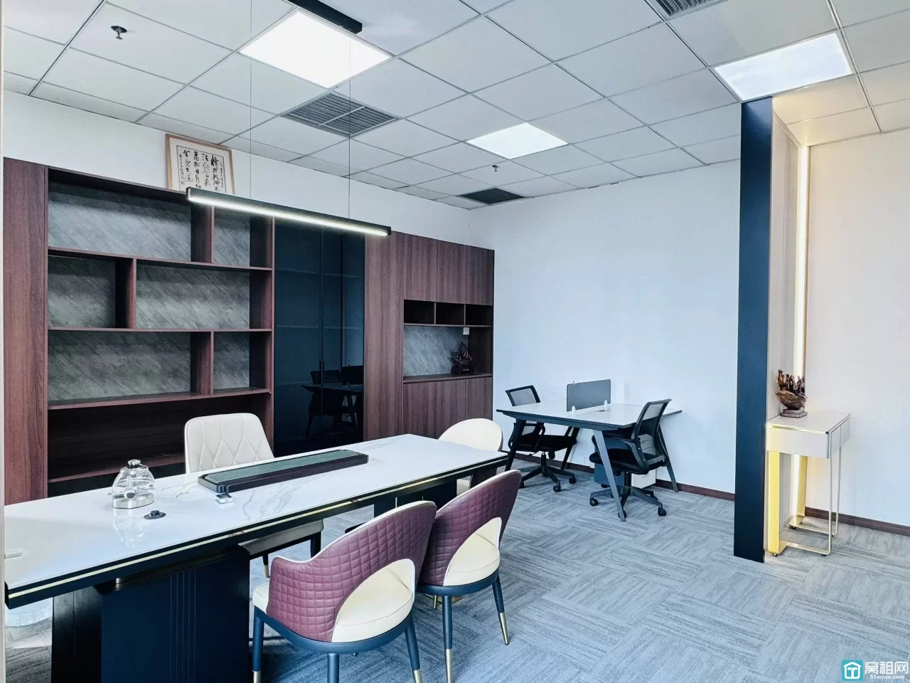 东部新城环合中心1号楼17楼朝南50平 拎包办公