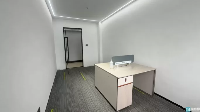 江北区洪塘湾创新大厦30平米办公室1000元转租含物业费