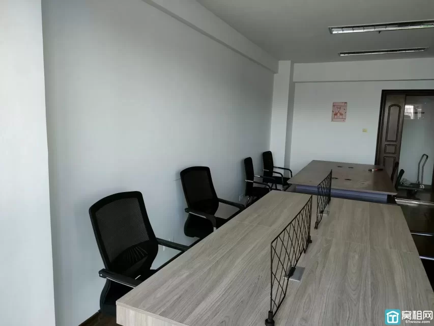 宁波丽园尚都B座64平米写字楼出租租金2900元