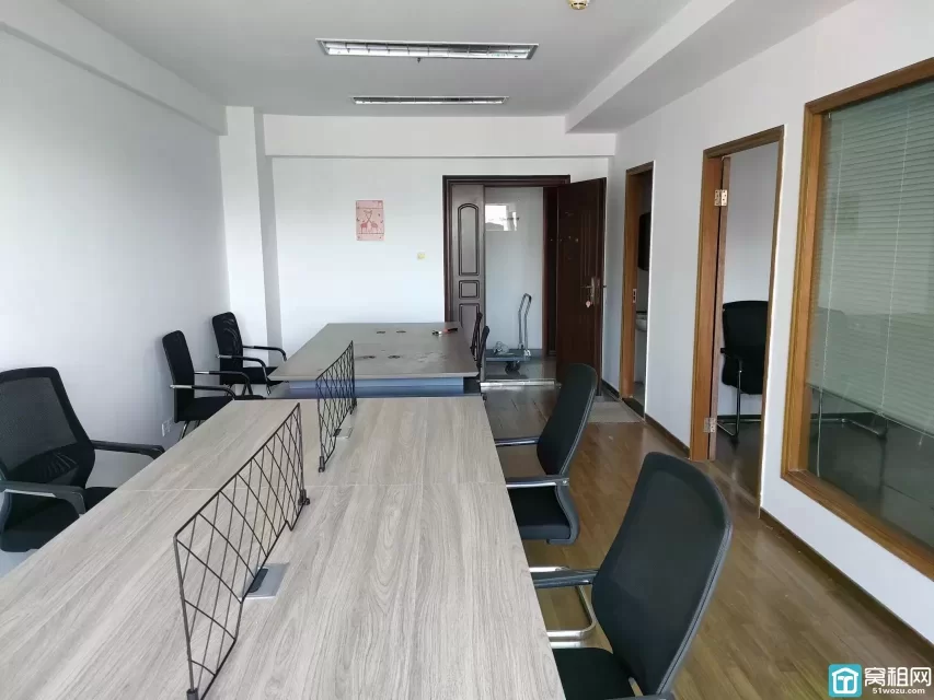 宁波丽园尚都B座64平米写字楼出租租金2900元