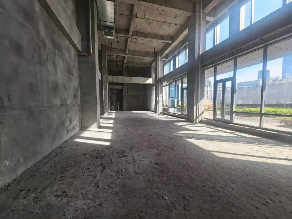 宁波路劲新天地3号楼产证单层400平，两层共800平，带超大露台！