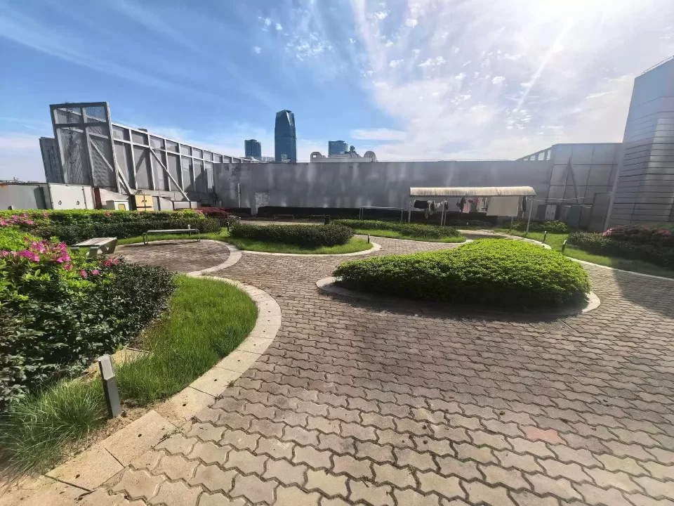 宁波路劲新天地3号楼产证单层400平，两层共800平，带超大露台！