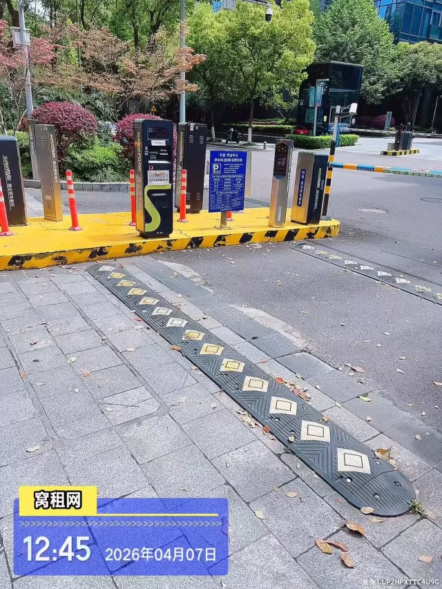 宁波东部新城环合中心1号楼2号楼停车收费标准？
