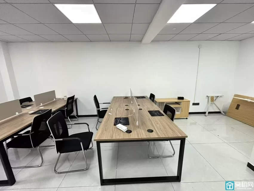 宁波海曙区中央商座98平米办公室出租3300元/月