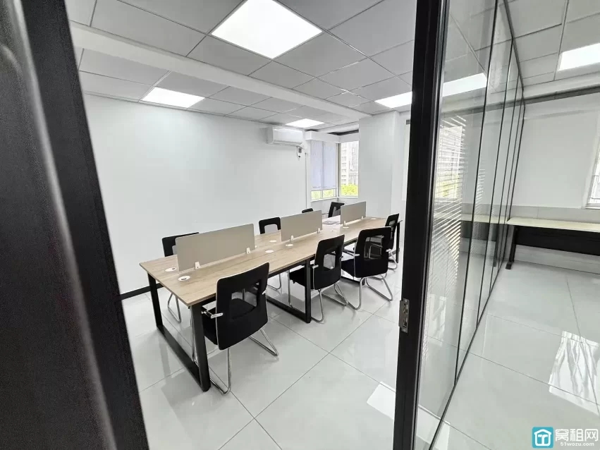 宁波海曙区中央商座98平米办公室出租3300元/月