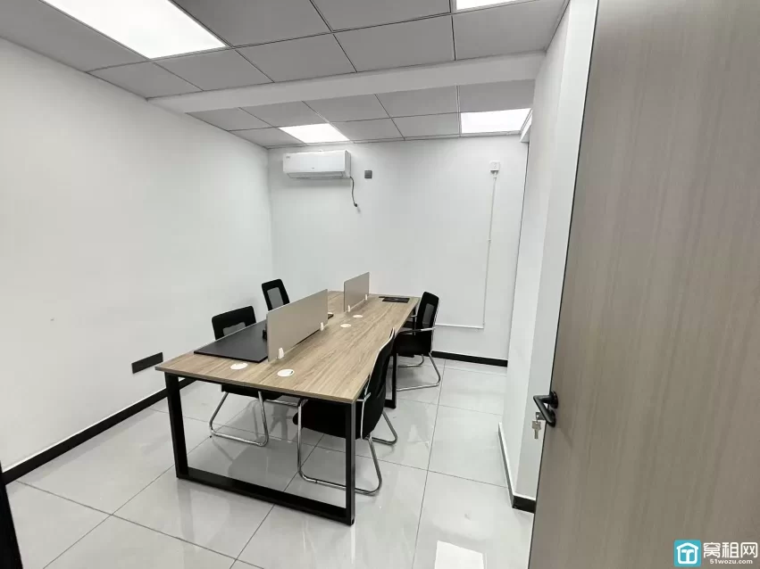 宁波海曙区中央商座98平米办公室出租3300元/月