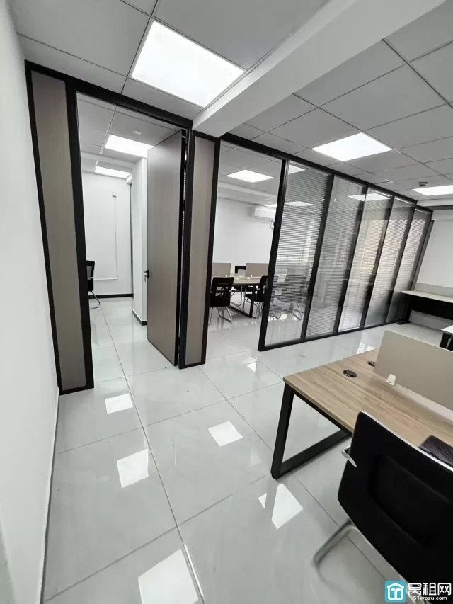 宁波海曙区中央商座98平米办公室出租3300元/月