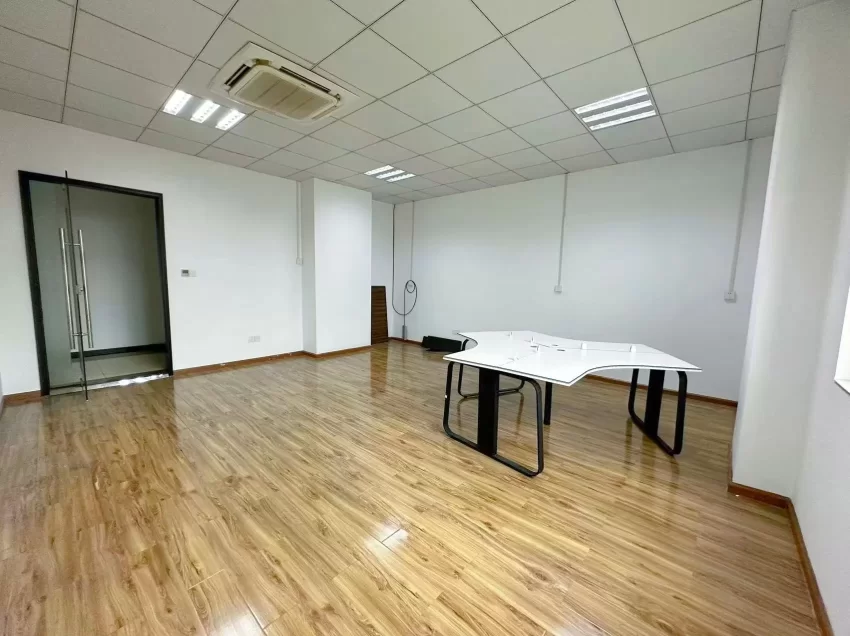 宁波鄞州区下应和悦科技大厦60平米写字楼出租｜特价办公室2500全包！