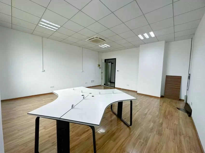 宁波鄞州区下应和悦科技大厦60平米写字楼出租｜特价办公室2500全包！