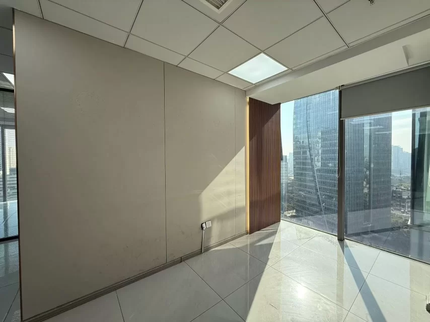 宁波海曙区环球中心大厦240平精装写字楼出租