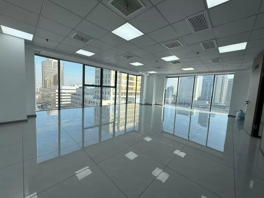 宁波海曙区环球中心大厦240平精装写字楼出租