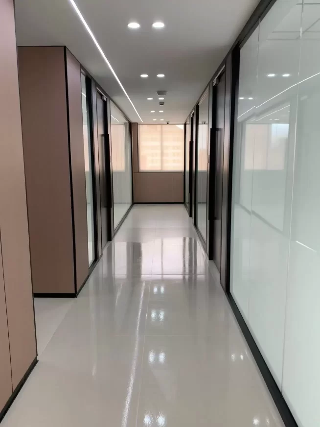 宁波西门口永煌大厦47平出租 带家具 好停车 地铁口月租金2000元/月