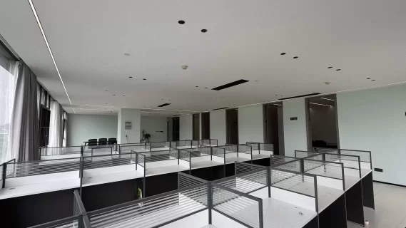 宁波鄞州区钱湖天地办公室出租，西南380平5隔间 特价20000/月