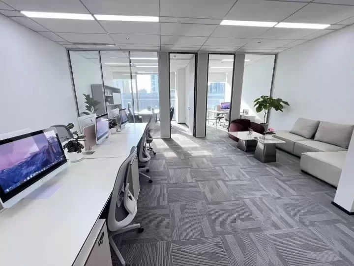 宁波奉化金茂大厦118平米全景落地窗免费注册公司～每周入户吸尘服务