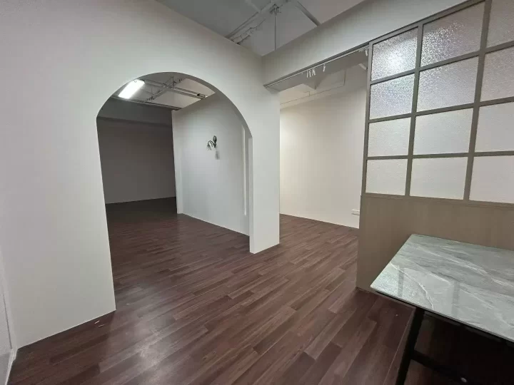 宁波鄞州区清华科创园181.74平写字楼出租 价格1.45元