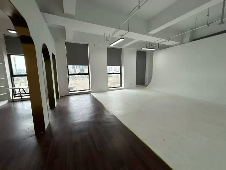 宁波鄞州区清华科创园181.74平写字楼出租 价格1.45元