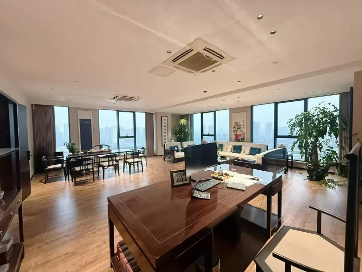 宁波潘火地铁口和荣大厦1160方出租，单价1.73元写字楼招租