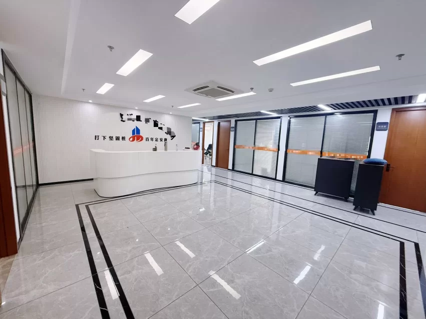 鄞州区和荣大厦580方出租单价1.69，东南朝向