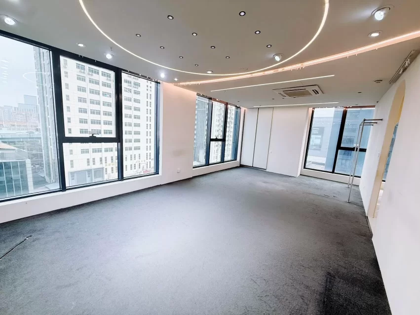 宁波和荣大厦婚纱工作室435平米装修，年租金224410元