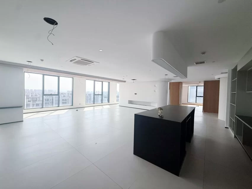 宁波潘火写字楼出租和荣大厦566方，单价1.74。朝南，双面采光