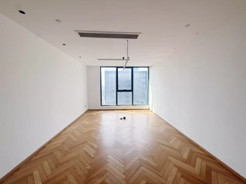 宁波潘火写字楼出租和荣大厦566方，单价1.74。朝南，双面采光