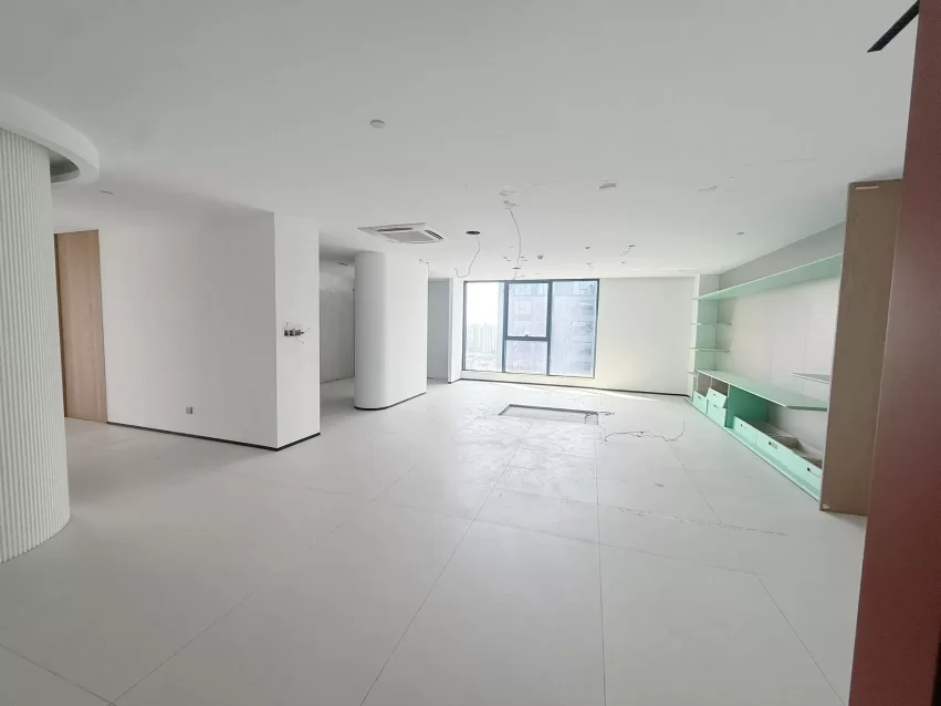 宁波潘火写字楼出租和荣大厦566方，单价1.74。朝南，双面采光