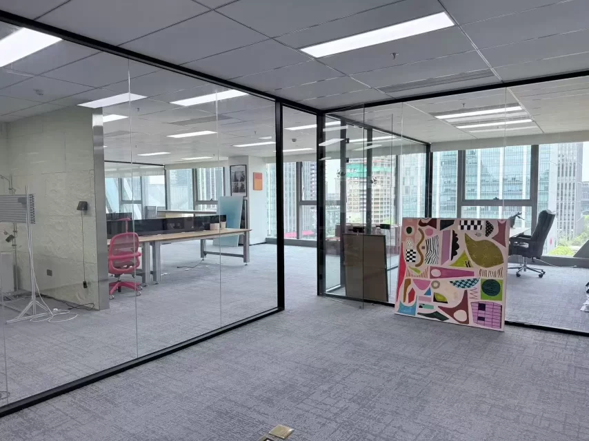 东部新城恒创国际 327㎡ 精装办公室 一线西面河景，视野绝绝子