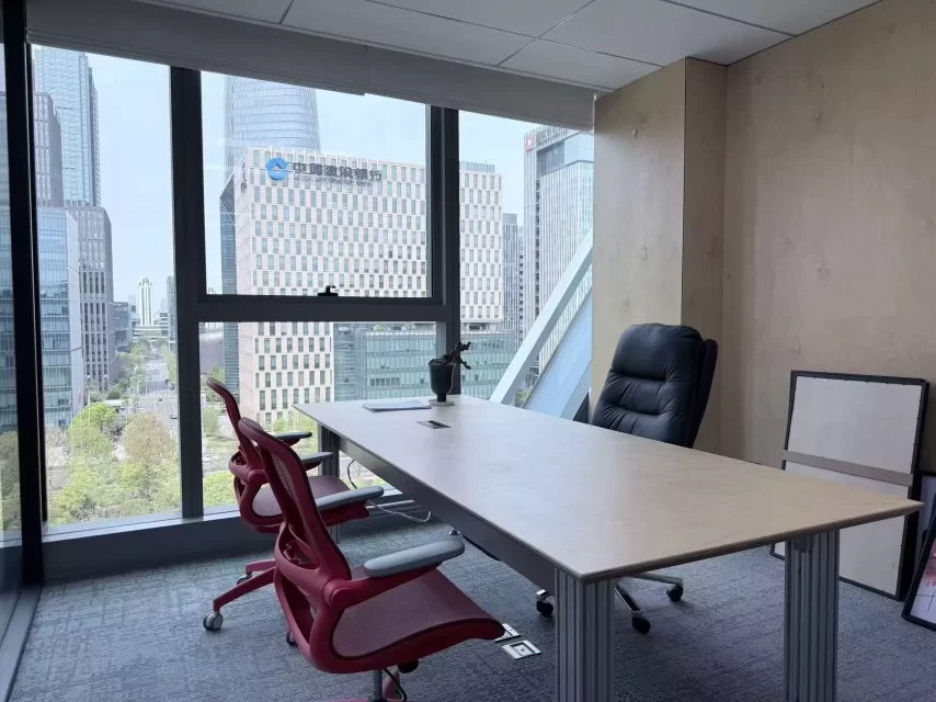 东部新城恒创国际 327㎡ 精装办公室 一线西面河景，视野绝绝子