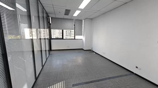 宁波镇海写字楼萌恒大厦东北双面采光106平4997元/月出租