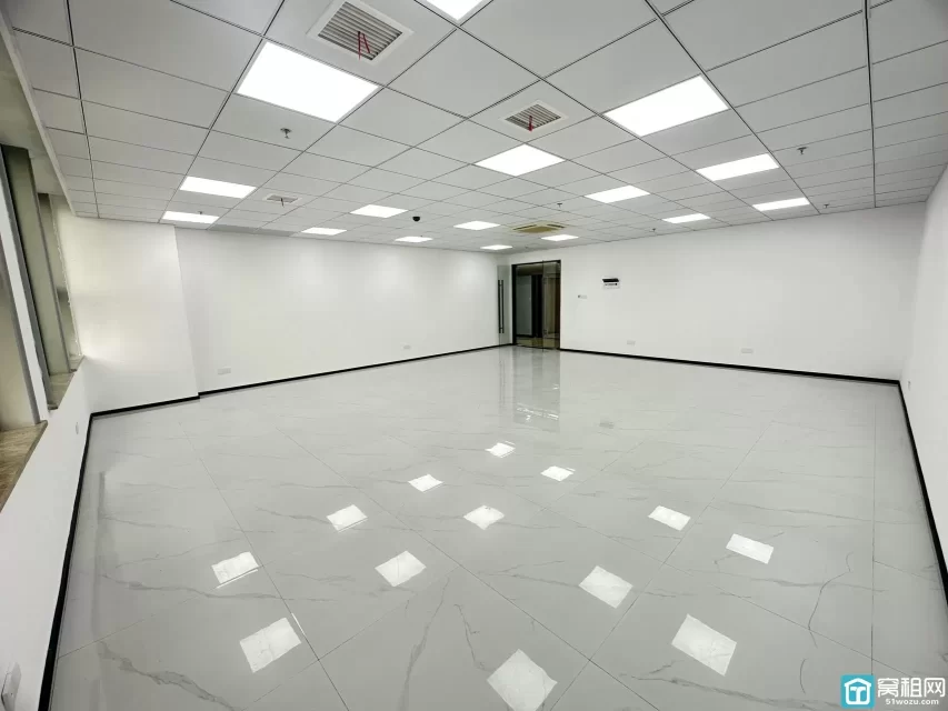 宁波高新区博浪大厦110平办公室出租朝东