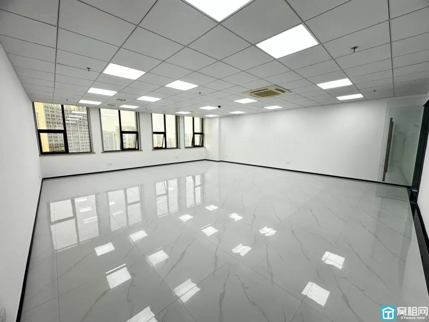 宁波高新区博浪大厦110平办公室出租朝东