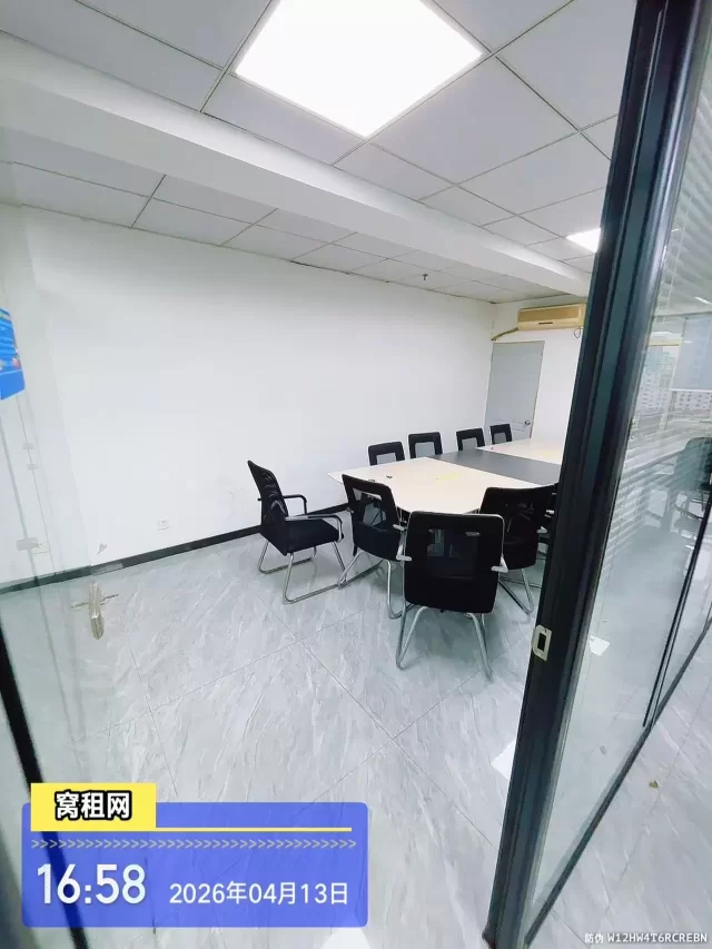 宁波百丈路嘉汇国贸B座310平米精装修办公室到办公桌出租12500元