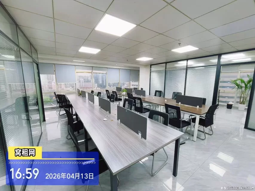 宁波百丈路嘉汇国贸B座310平米精装修办公室到办公桌出租12500元