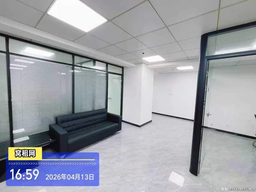 宁波百丈路嘉汇国贸B座310平米精装修办公室到办公桌出租12500元