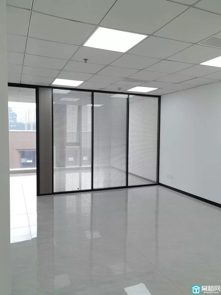 宁波南部商务区2期写字楼恒业大厦75平办公室招租3500元租金/月