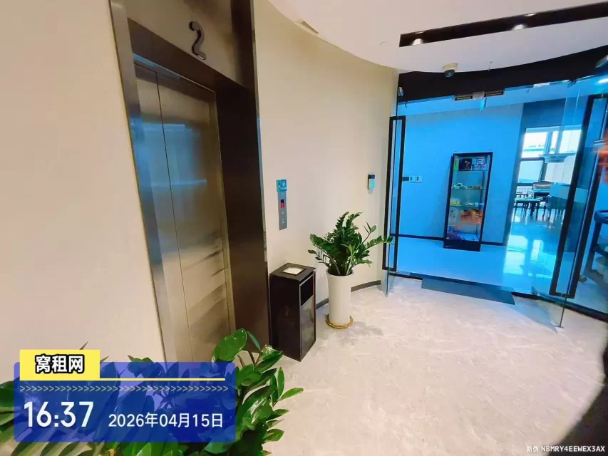 宁波集仕芯谷创业园45平米办公室出租2300元/月朝南