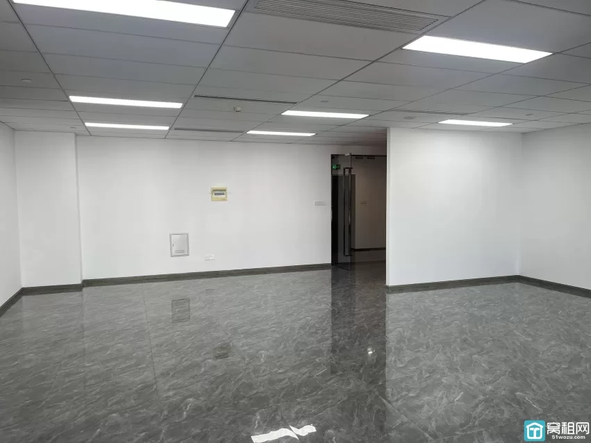 宁波星空里大厦出租160平米精装修朝西单价1.6元