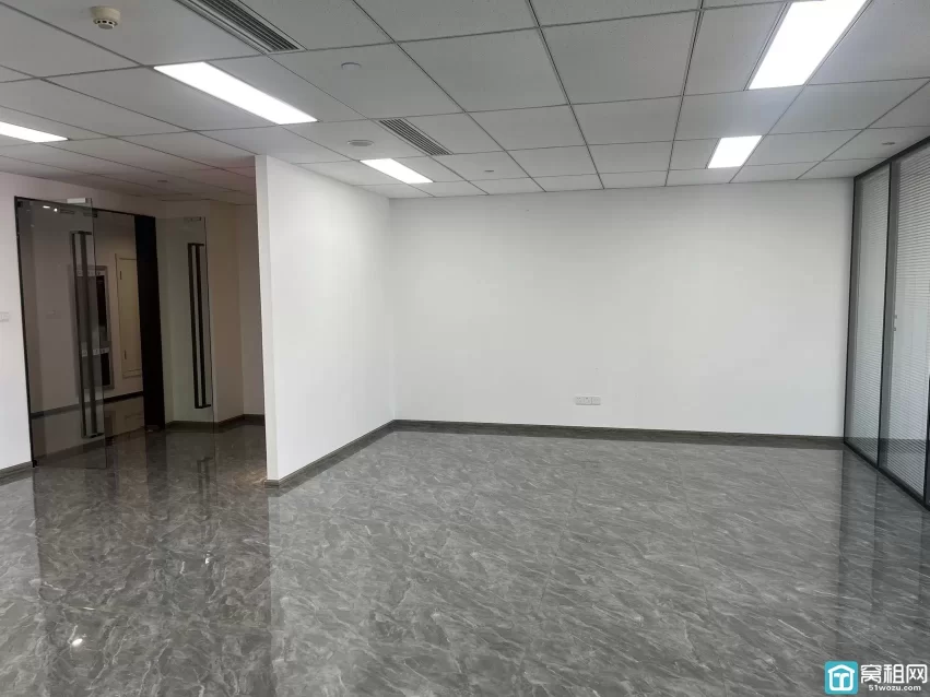 宁波星空里大厦出租160平米精装修朝西单价1.6元