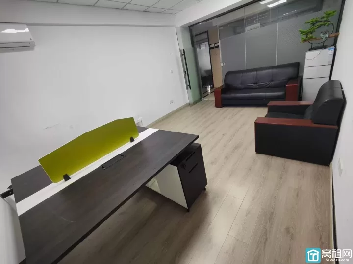 宁波火车站月湖旁银河大厦，48平精装修出租