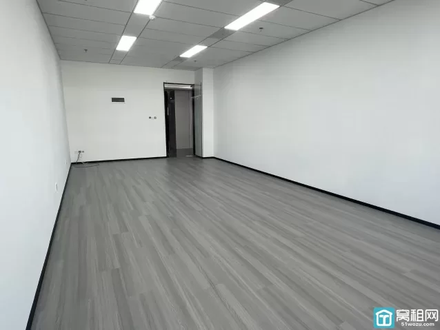 镇海甬江科创协同创新中心 70平朝北 单价1.25