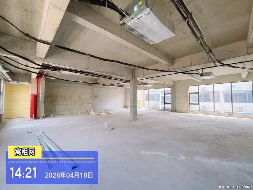 宁波青云上创意园顶楼1000平米办公婚纱摄影场地有大露台招租