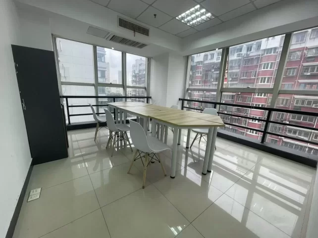 海曙区药行街都市仁和中心52平米小面积办公室招租2500元/月