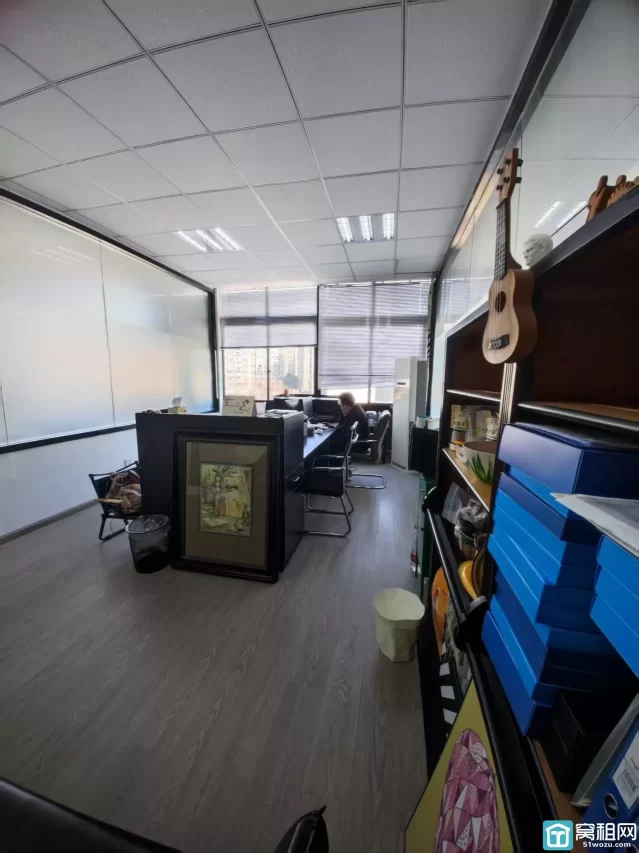 宁波创咖创意园出租35平米办公室租金1800元含物业费